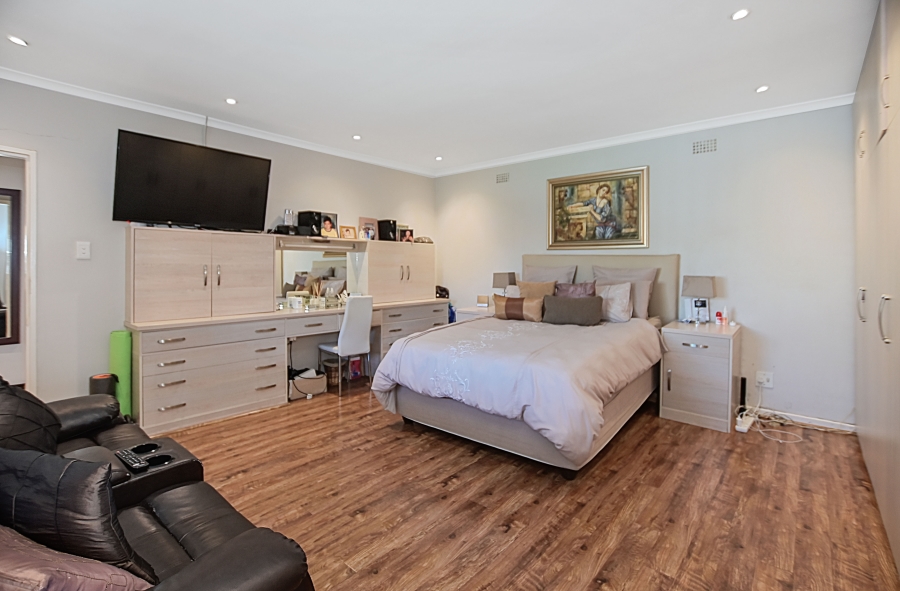 4 Bedroom Property for Sale in Blouberg Rise Western Cape